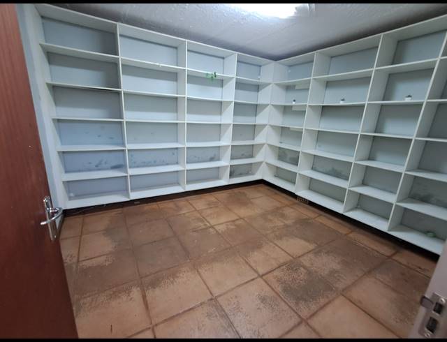 120M² OFFICE TO LET IN VEREENIGING CENTRAL